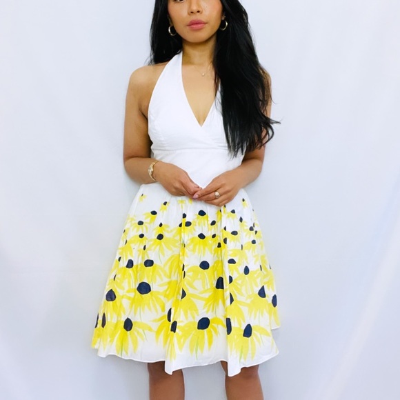 Lilly Pulitzer Dresses & Skirts - Lilly Pulitzer | White 100% Cotton Yellow flower Halter Mini Summer Dress